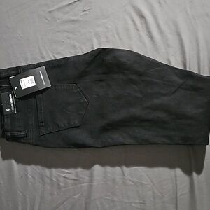 Fashion Nova Lola jeans size 9 black.